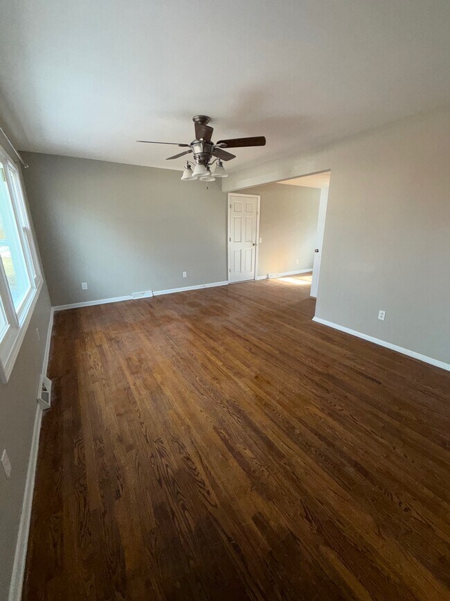 732 E Culton St in Warrensburg, MO - Building Photo - Building Photo