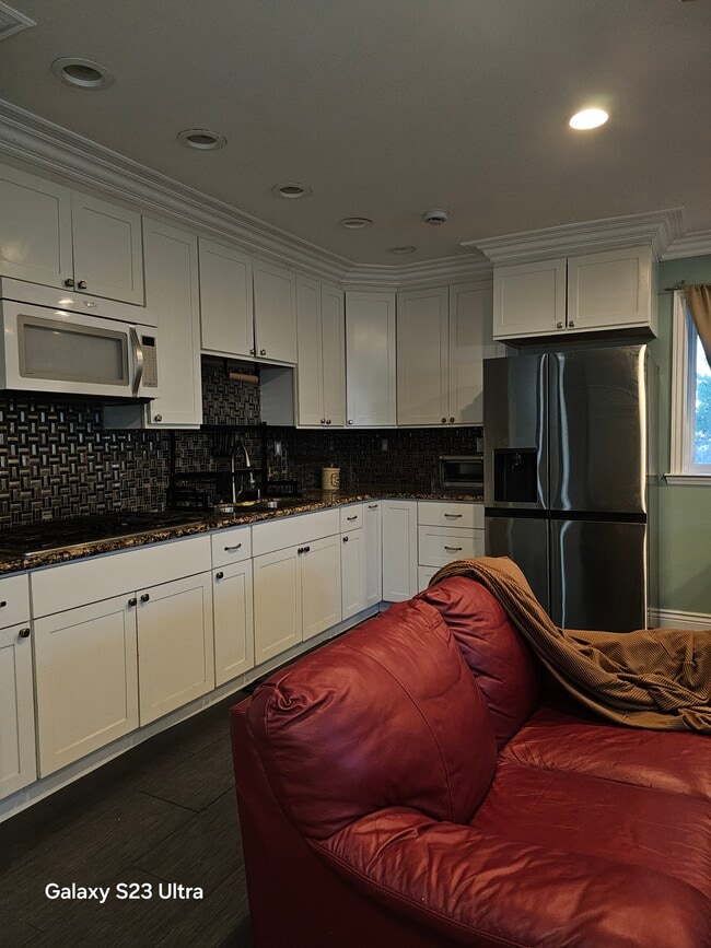 property at 3800 Hillsdale Dr