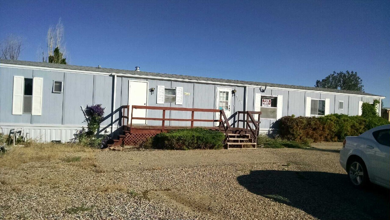 3102 Circle Dr N in Bar Nunn, WY - Building Photo