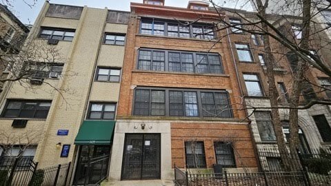 1433 N Dearborn St, Unit Apt 2