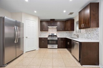 19551 Dawn Canyon Rd in Houston, TX - Building Photo - Building Photo