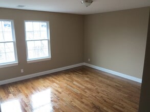 14 Summit St in Newark, NJ - Foto de edificio - Building Photo