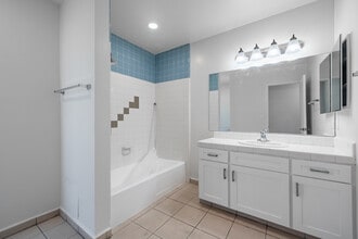 Fox Hills Apartments in Culver City, CA - Building Photo - Interior Photo