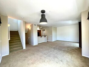 4082 Union Square Ln in San Diego, CA - Building Photo - Building Photo