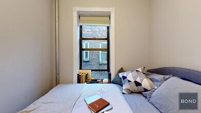 314 E 106th St in New York, NY - Building Photo - Building Photo