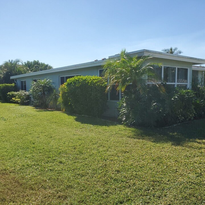 202 W High Point Terrace in Delray Beach, FL - Foto de edificio