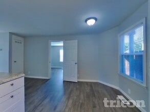 1165 Buena Vista Ave in Reno, NV - Building Photo - Building Photo