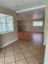 5504 W Bartlett Ave in Las Vegas, NV - Building Photo