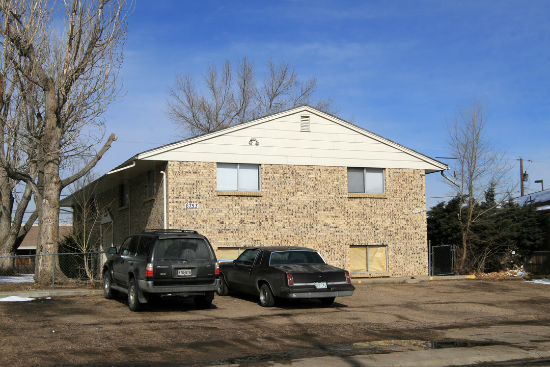 6753 W 51st Ave in Arvada, CO - Building Photo