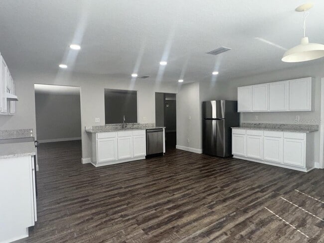 2141 Ashley Lakes Dr in Odessa, FL - Building Photo - Building Photo