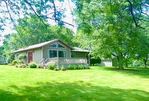 14168 Nussbaum Rd in Dalton, OH - Building Photo