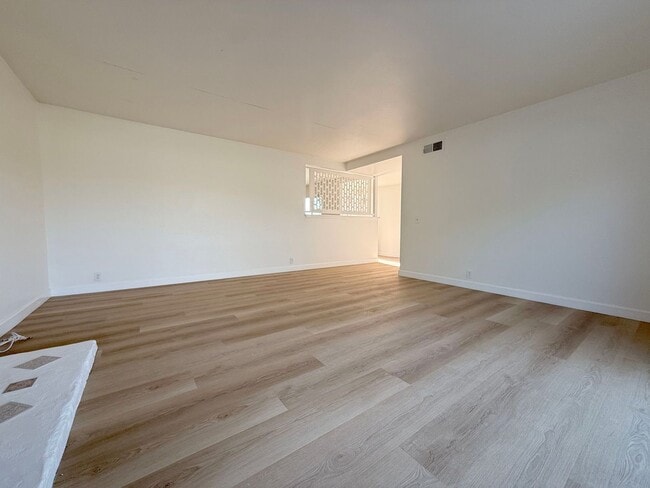 19862 Carmania Ln in Huntington Beach, CA - Building Photo - Building Photo