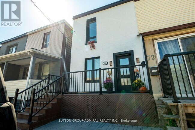 70 Carlaw Ave in Toronto, ON - Building Photo - Building Photo