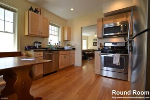 74 Brooks St, Unit 2 in Boston, MA - Building Photo