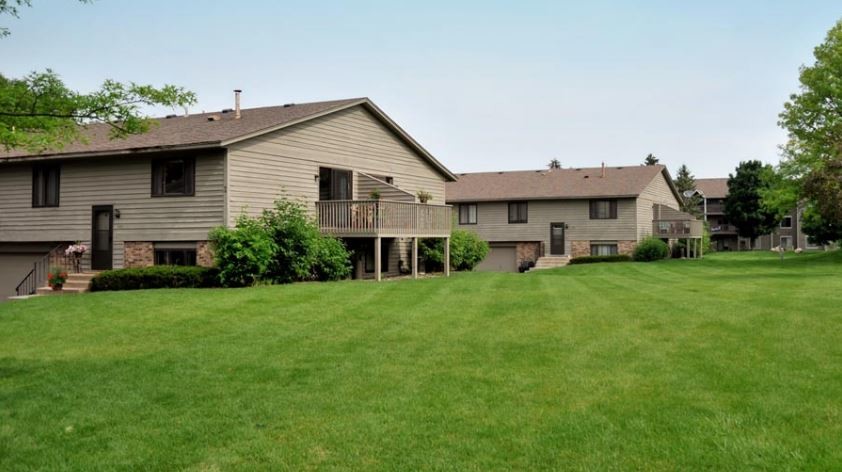 Crossroads of Eagan in Eagan, MN - Foto de edificio