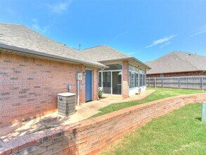 5501 Lanceshire Ln in Oklahoma City, OK - Building Photo - Building Photo