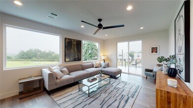 6217 Clovis St, Unit #A in Austin, TX - Building Photo - Building Photo
