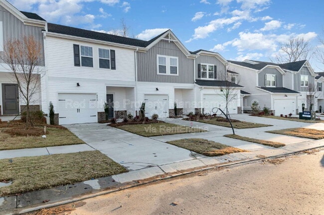 4039 Summit Hills Dr in Charlotte, NC - Building Photo - Building Photo