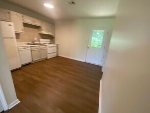 3901 Lindbergh Dr-Unit -#4 in Jonesboro, AR - Building Photo - Building Photo