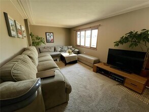 10809 Abbott Ave S in Minneapolis, MN - Building Photo - Building Photo