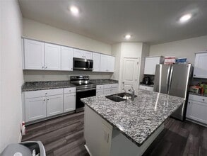 309 Redfish Ln in Hutto, TX - Building Photo - Building Photo