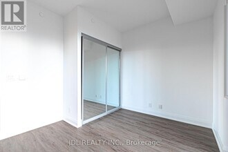 65 Broadway Ave in Toronto, ON - Building Photo - Building Photo