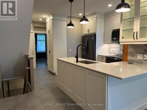 75 Cathcart St in Ottawa, ON - Building Photo - Building Photo