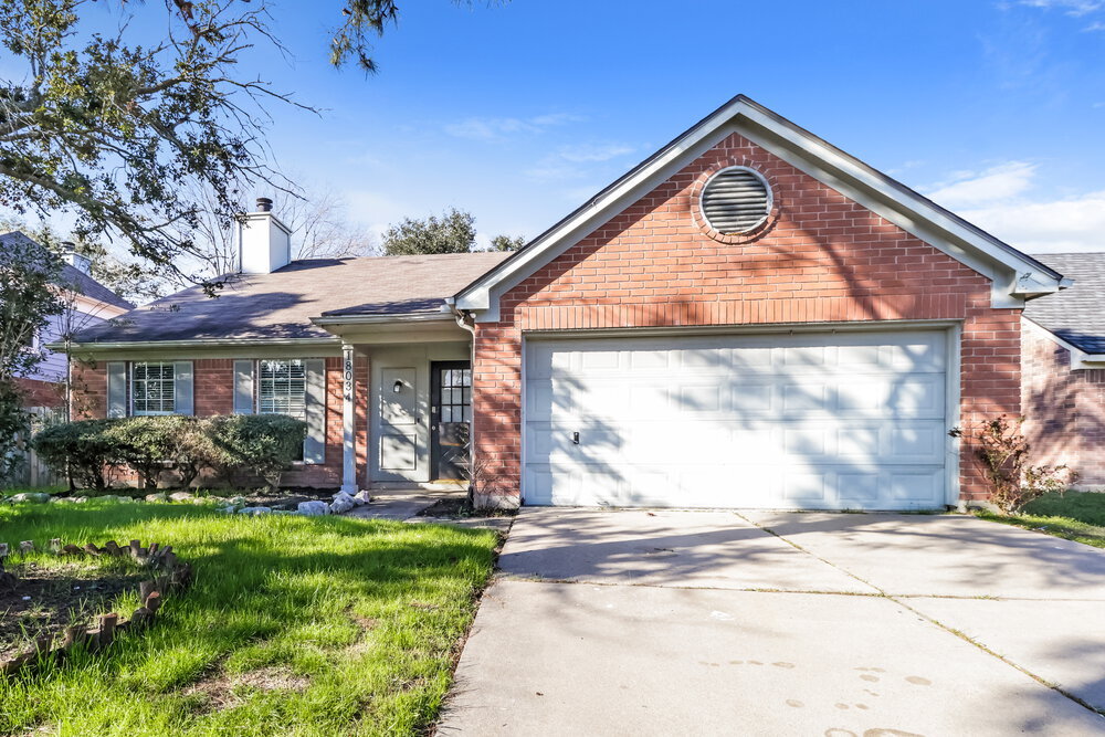 18034 Golden Ridge Dr in Houston, TX - Foto de edificio