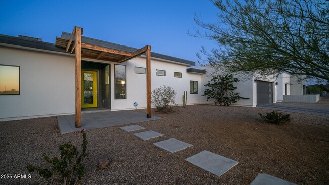 14025 N 11th Pl in Phoenix, AZ - Building Photo - Building Photo