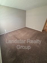 4913 Villa Fair Rd in Louisville, KY - Building Photo - Building Photo