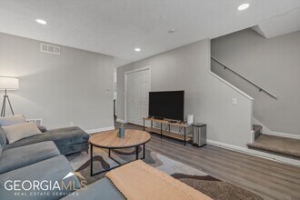 3594 Jefferson St in College Park, GA - Building Photo - Building Photo