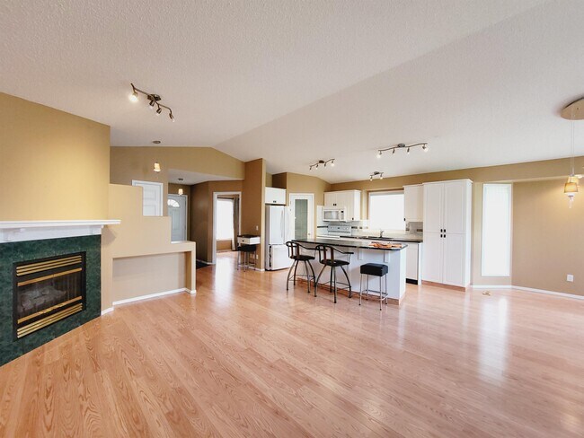 9976-9178 178 Ave NW in Edmonton, AB - Building Photo - Building Photo