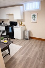 11010-11081 81 Ave NW in Edmonton, AB - Building Photo - Building Photo