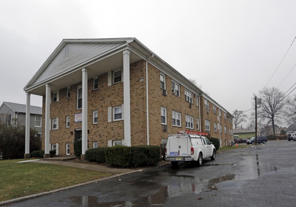 337 E Grand Ave in Rahway, NJ - Building Photo