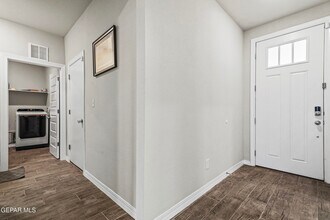 1048 Nepal Sky St in Horizon City, TX - Building Photo - Building Photo
