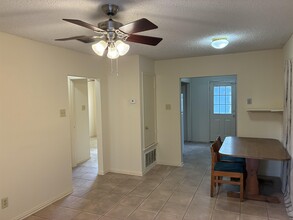 1219 Truman Ln in Laredo, TX - Building Photo - Building Photo