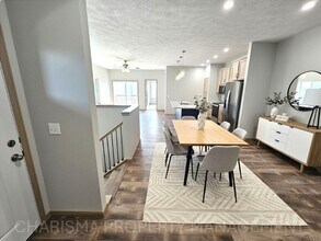 9622 W Tunis Dr in Sioux Falls, SD - Building Photo - Building Photo