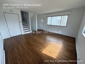 15 W York St in Akron, OH - Foto de edificio - Building Photo