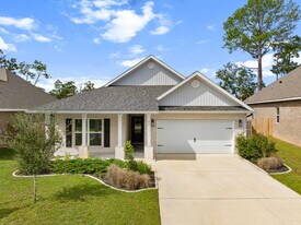 93 Eagles Nest Dr in Freeport, FL - Building Photo