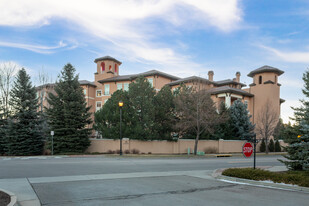 Broadmoor West Residences Apartamentos