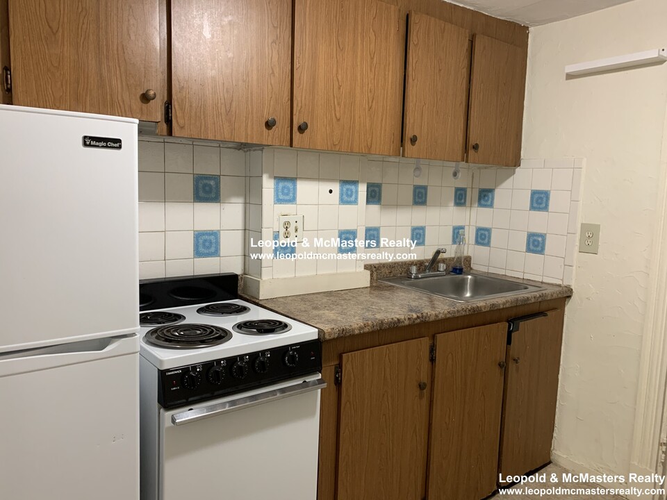 500 Beacon St in Boston College, MA - Building Photo