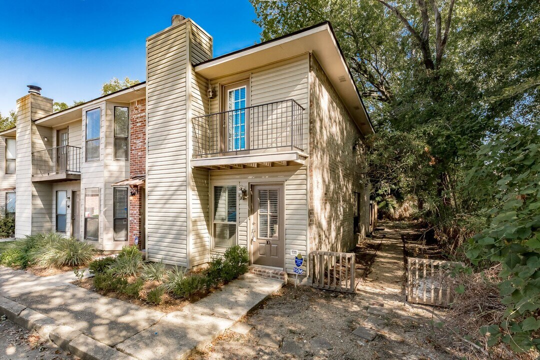 9506 Jefferson Hwy-Unit -Unit #10 in Baton Rouge, LA - Building Photo