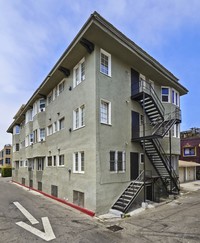 Morrison Apartments in Venice, CA - Foto de edificio - Building Photo