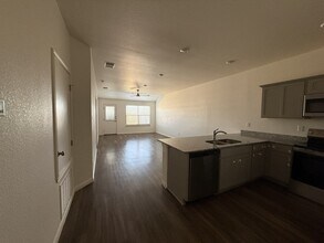 5903 Betty Lou Dr in Killeen, TX - Building Photo - Building Photo