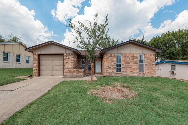 property at 917 Piedmont Dr