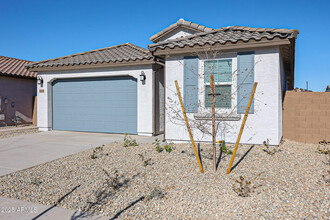 16686 ALAMEDA Rd in Sun City West, AZ - Building Photo - Building Photo