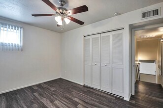 1025 E Manhatton Dr in Tempe, AZ - Building Photo - Building Photo