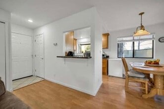 2827 Monument Boulevard, Unit 48 in Concord, CA - Building Photo - Building Photo
