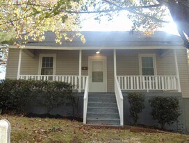 407 Connecticut Ave in Greer, SC - Building Photo