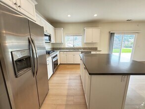 20455 Canaan Cir in Riverside, CA - Building Photo - Building Photo